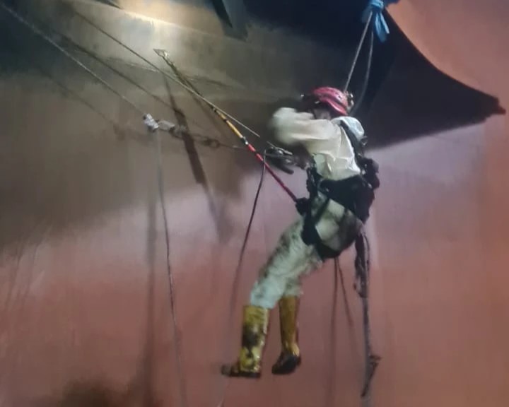 Rope Access Vertical Tank Cleaning
