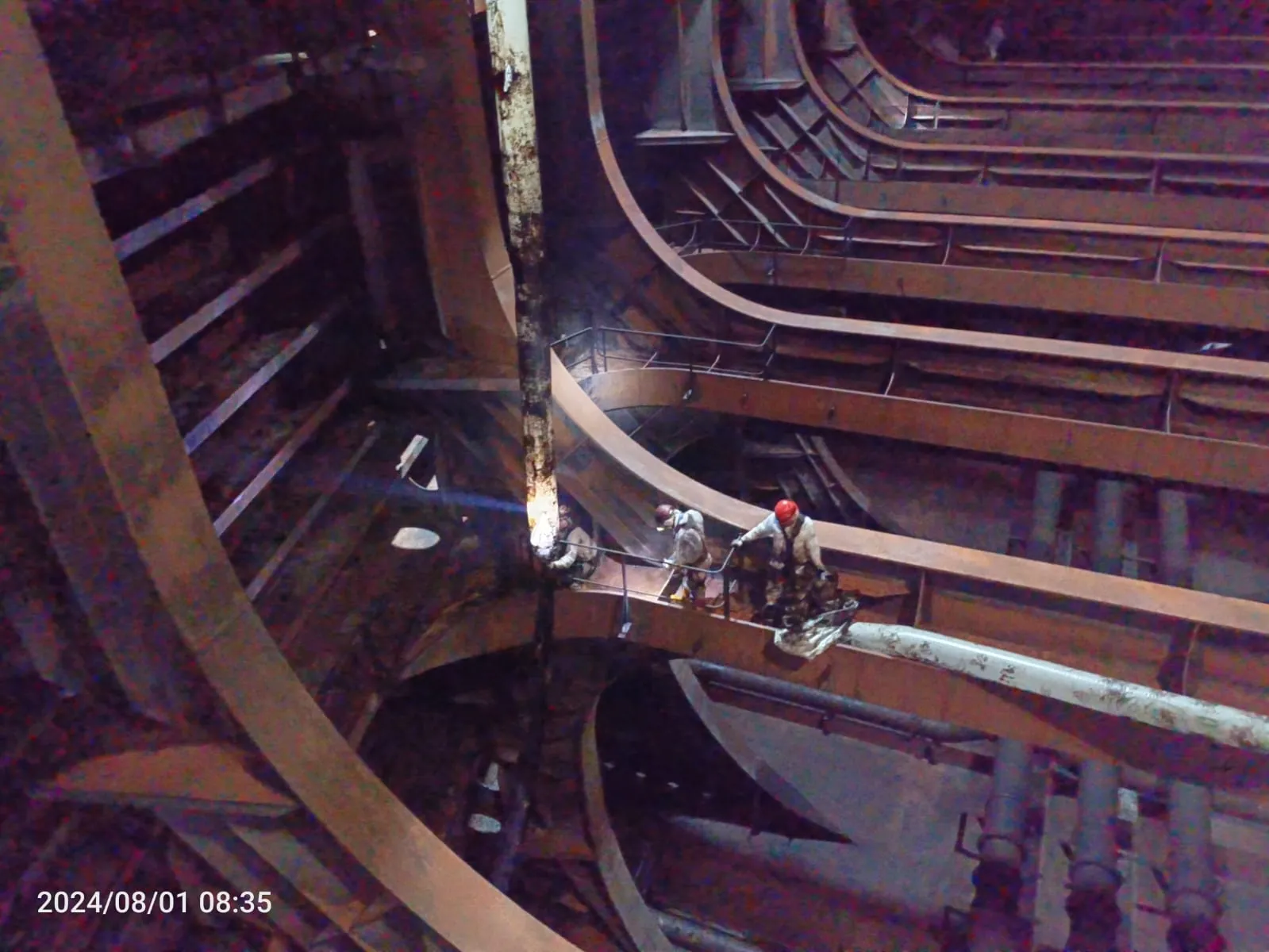 Expert Ship Tank Cleaning Services in Batam